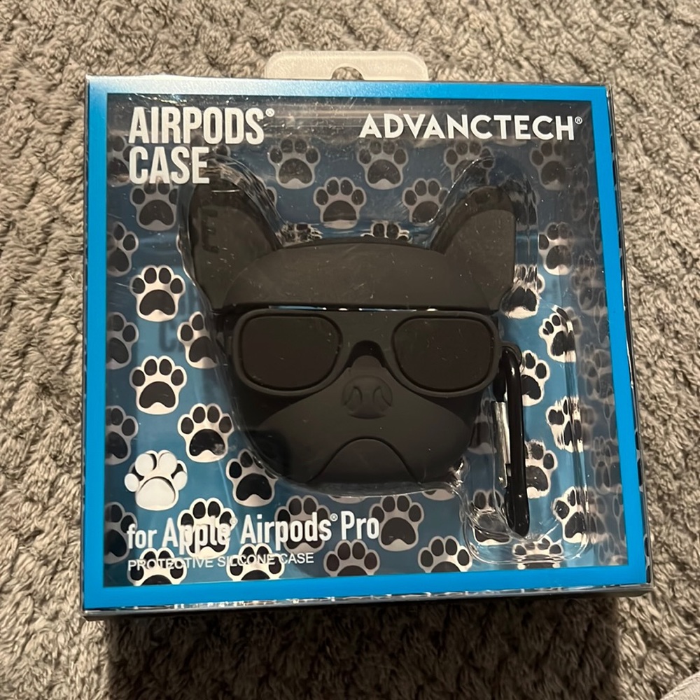 NWOT Frenchie Apple AirPod Pro Case